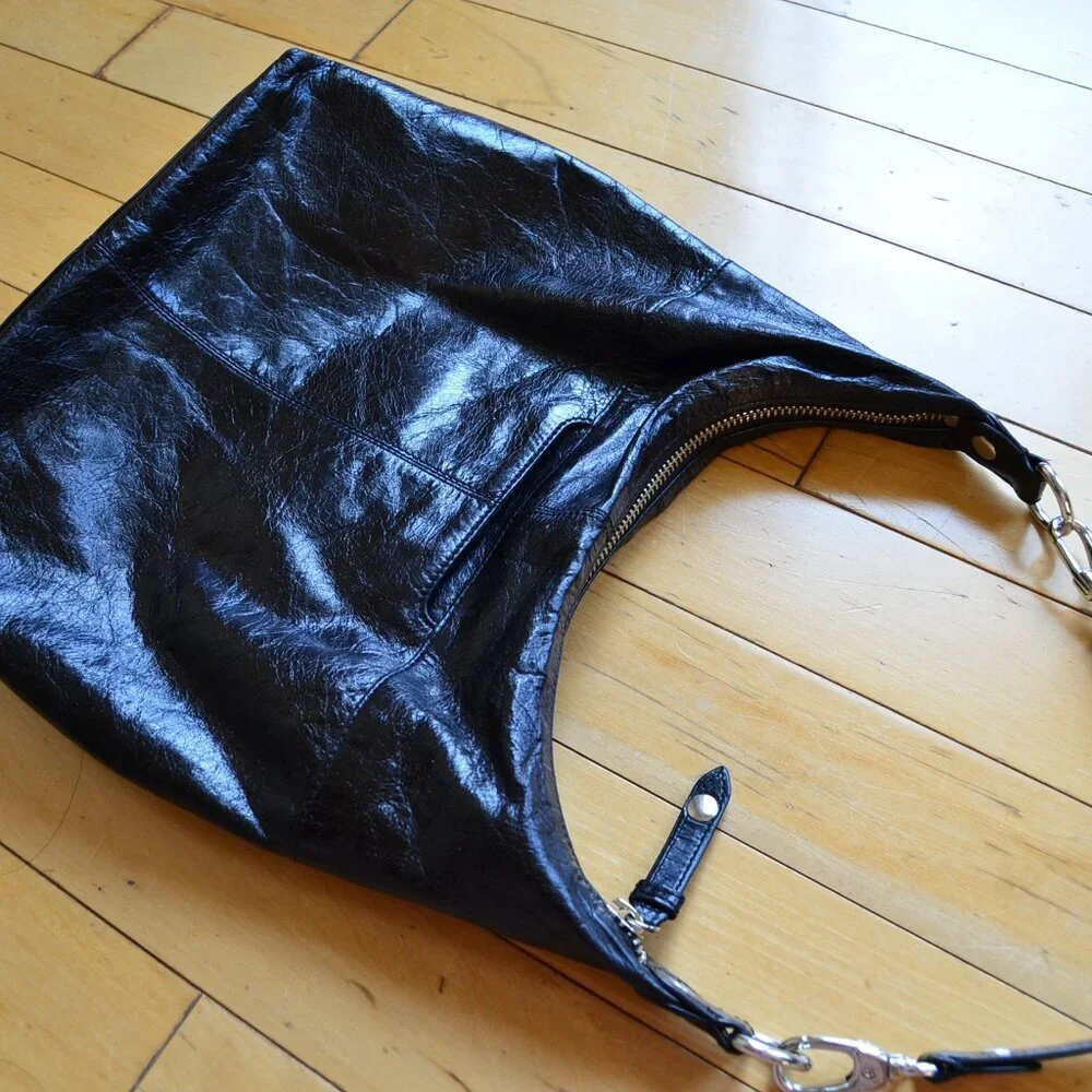 Hobo International Womens Black Shiny Shoulder Purse The Original - Picture 11 of 16